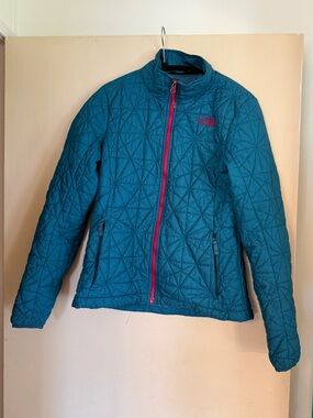 The North Face Tamburello Insulated Jacket in a teal color pink zipper size S
